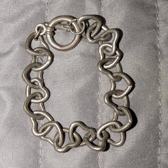 $3 with Bundle ~ Silver Chain Heart Link Bracelet 4991 - Picture 1 of 3